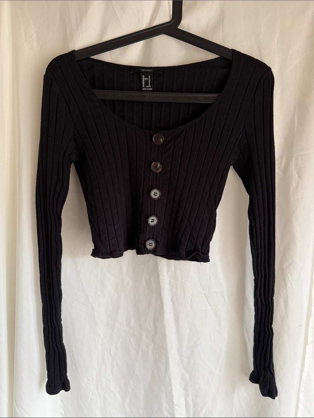 Forever 21 Black Ribbed Button-Front Long-Sleeve Crop Top